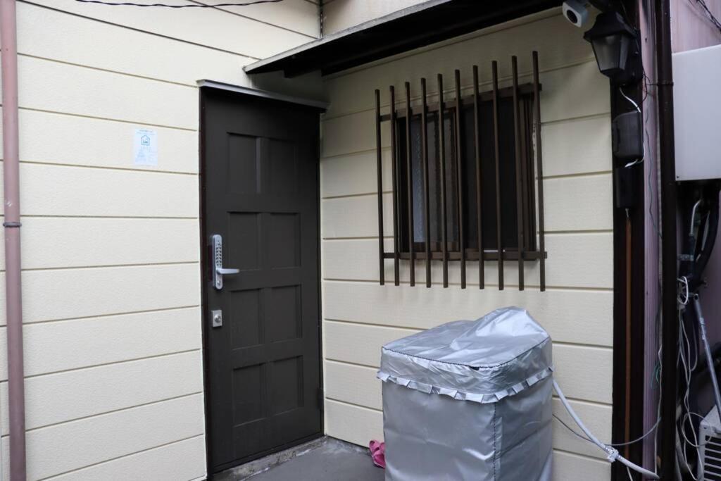 リテックス浦安 Apartment Tokyo Exterior photo